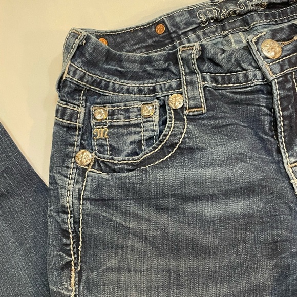 Miss Me Skinny Jeans MID RISE Stones Silver Details on Front and Back Pockets. - Picture 12 of 16